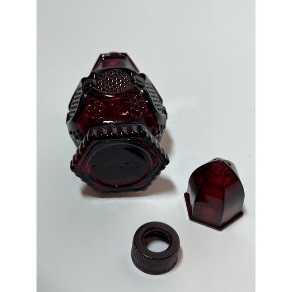 Vintage Avon Glass Shaker Cape Cod Design Ruby Red Glass Shaker - Picture 3 of 4